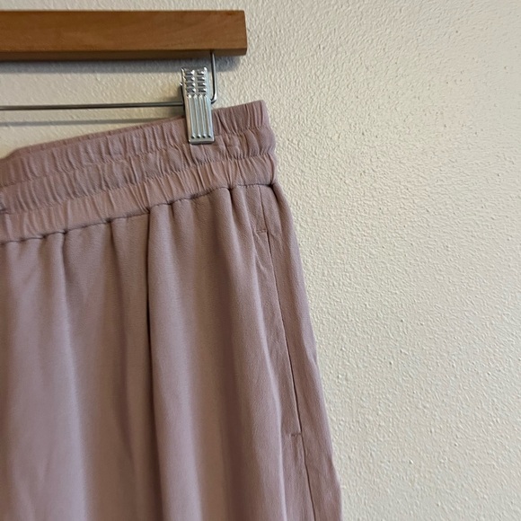 Aritzia Babaton Cropped Luiz Culottes Pant in Pink M - Picture 8 of 11